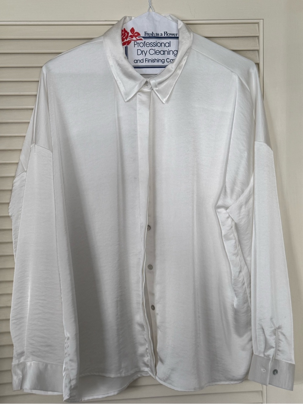 Zara White Women’s Classic Button-Up Shirt